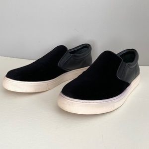Barney’s New York black felt slip on loafers